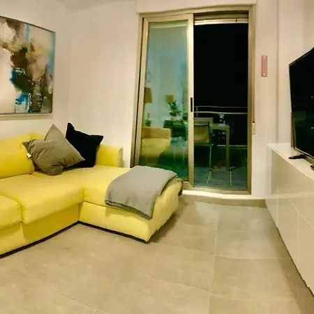 Atico Duplex En Deveses * دينايا